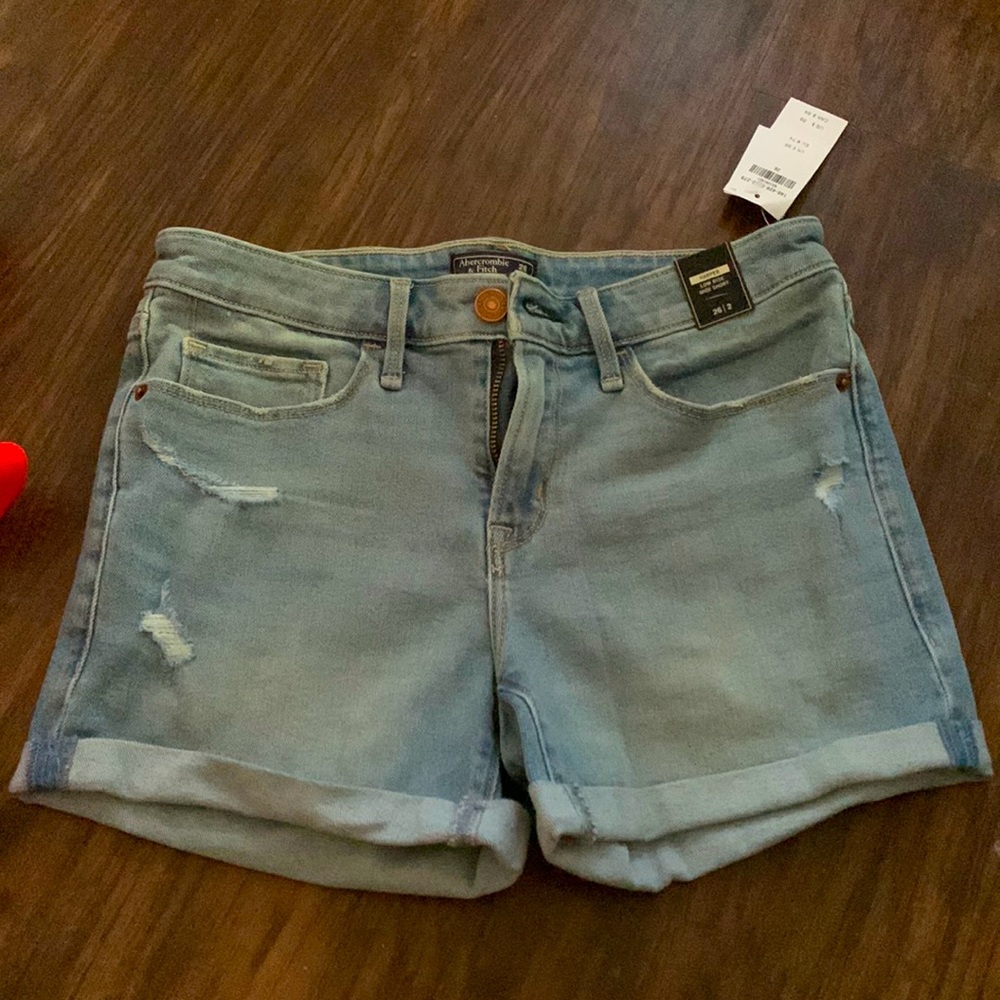 NWT Abercrombie & Fitch Harper Low Rise midi short